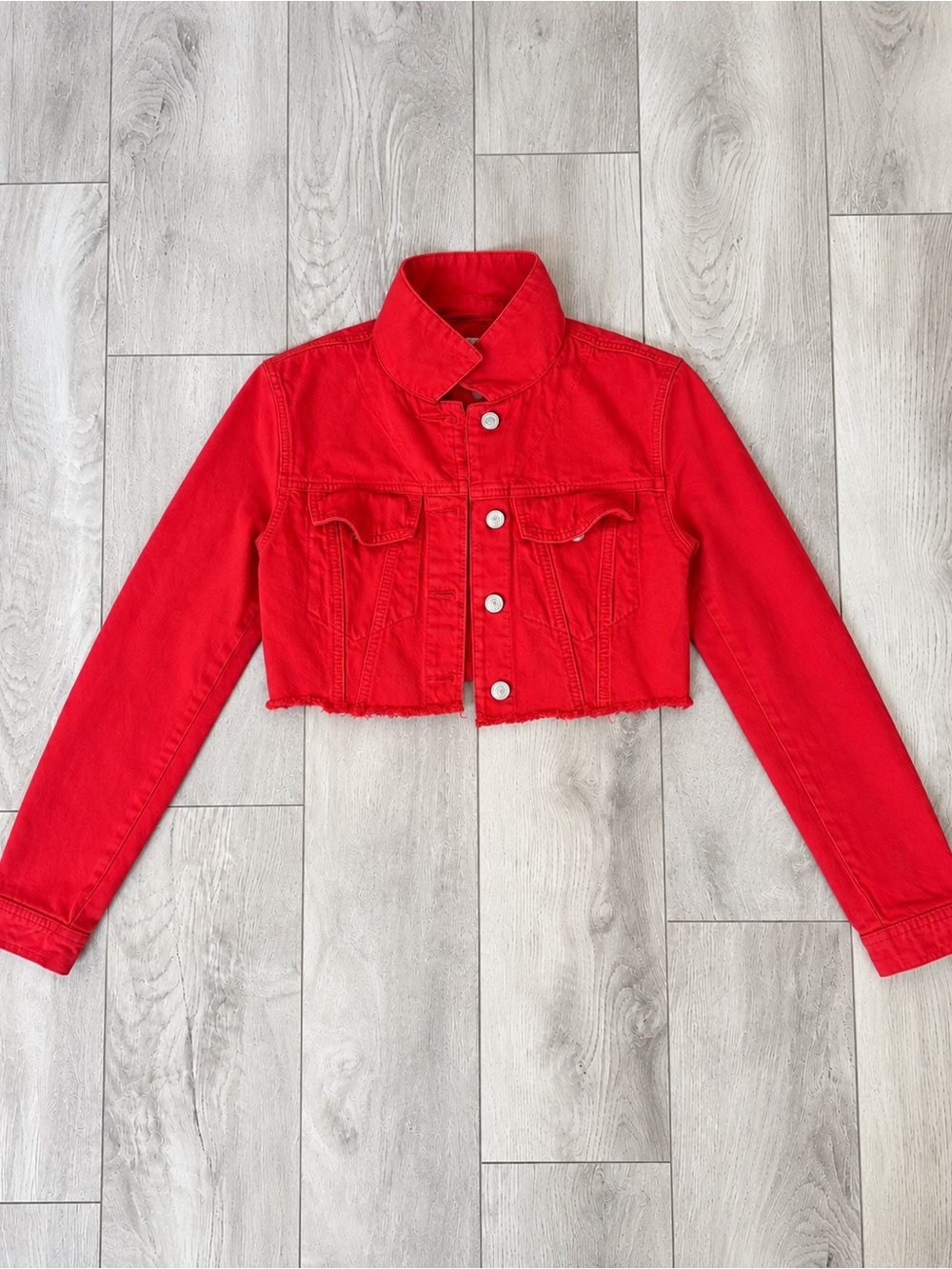 GUESS Red Cropped Denim Jacket XS Raw Hem Y2K Trucker